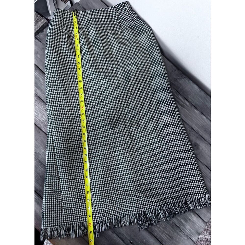 100% Wool Houndstooth Long Fringe Black White Skirt Size 4 - Picture 7 of 8